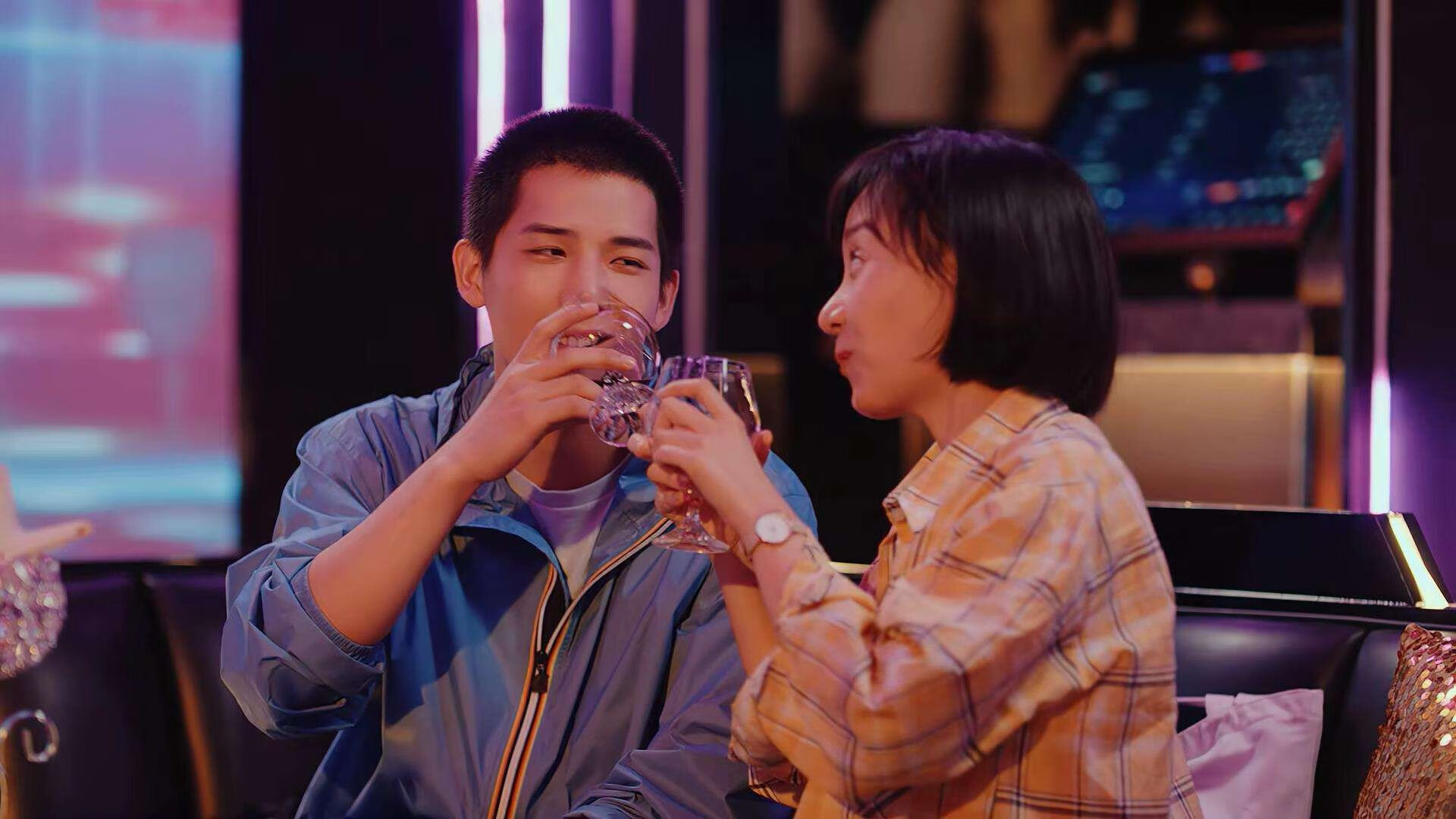 开云APP-2026世界杯惊天冷门！委内瑞拉3-1完胜西班牙，奥斯梅恩借壳统治赛场，足球版图一夜颠覆