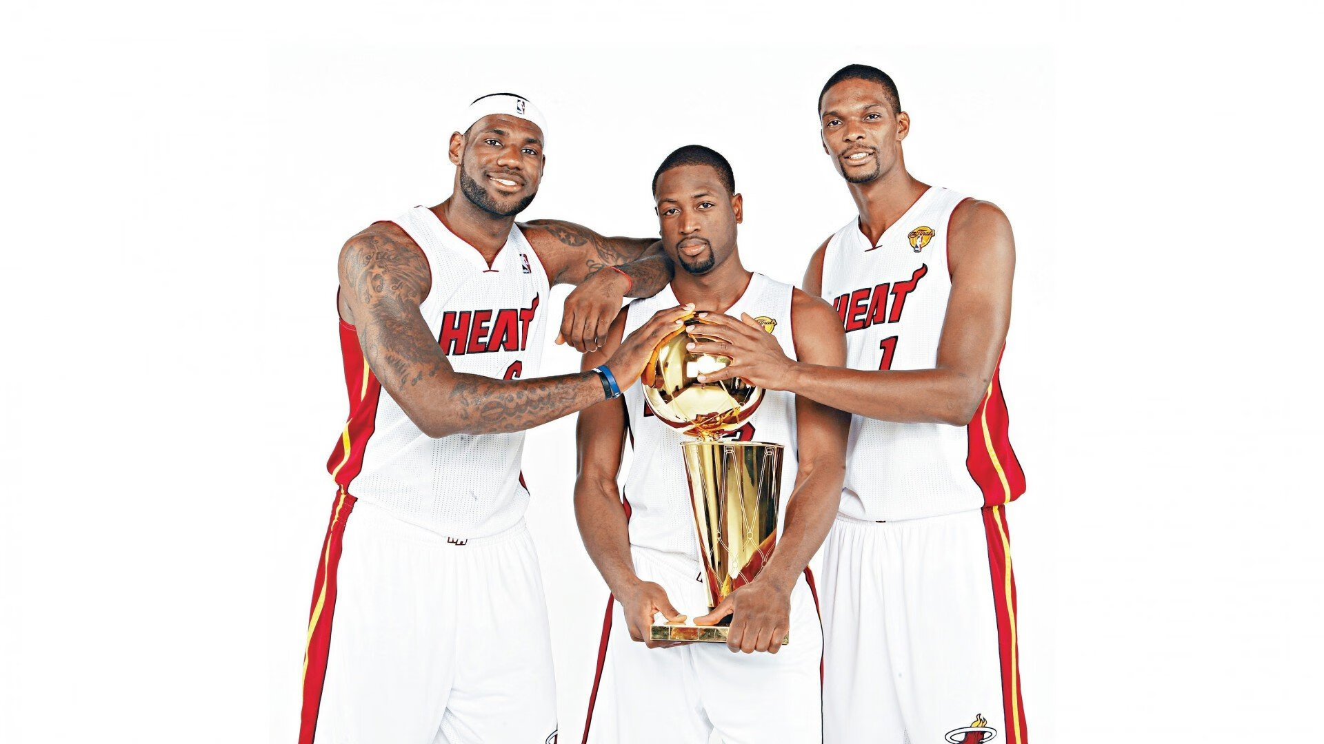 开云体育app-以头颅封缄胜利，看德里赫特如何用钢铁意志铸就冠军之夜